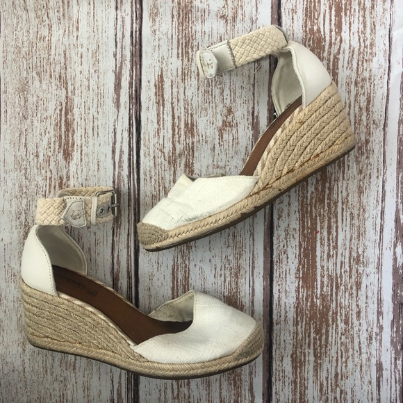 Sperry Sandals Size 6.5 - Picture 2 of 13